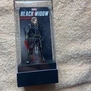 Black widow fig pin